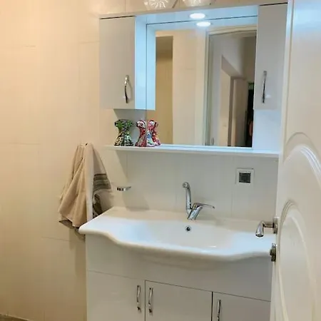 Asli's Homes - Olive Branch Apartment